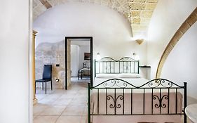 Casa Di Lo Suites